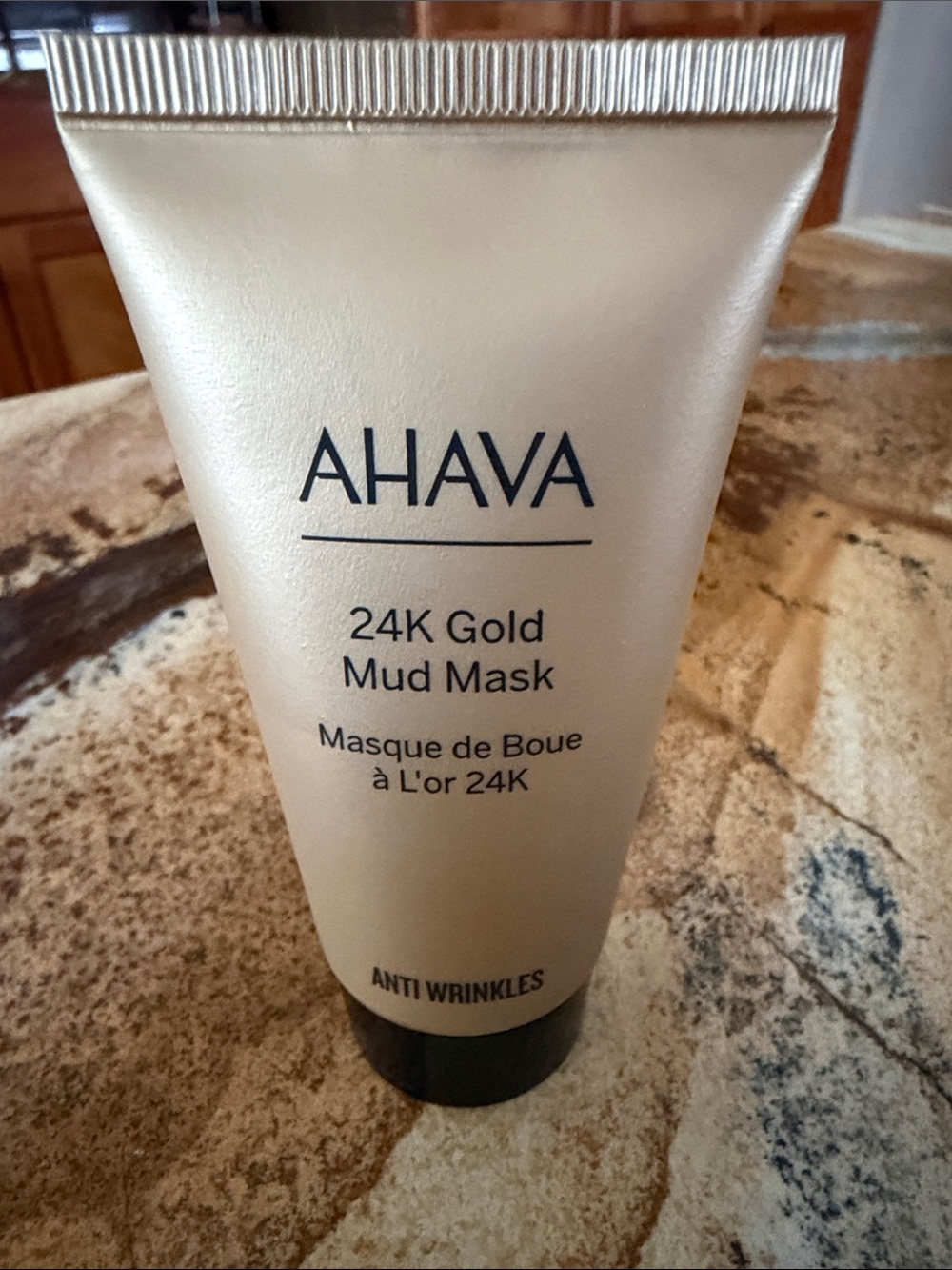 AHAVA 24K Gold Mud Mask - Gold and Black Tube